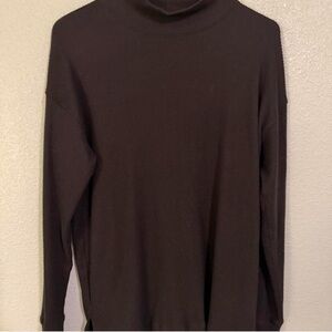Women’s Turtleneck Top